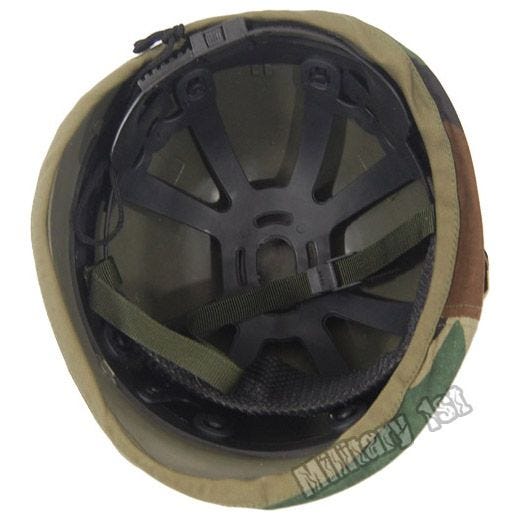 MFH Kunststoff-Helm mit Stoffbezug Woodland